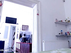 Arsch, Braunhaarige, Geschnappt, Absätze, Nackt, Natürlichen titten, Realität, Russisch