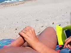 Enthousiasteling, Strand, Rijpe lesbienne, Moeder die ik wil neuken, Naakt, Naakt, Kut duiken, Bekijker