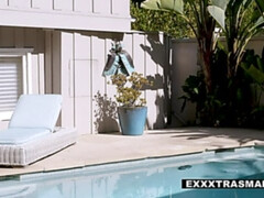 Bikini, Rubia, Mamada, Corridas, Garganta profunda, Pajear, Al aire libre, Adolescente