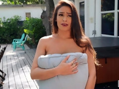 Culo grande, Morena, Atrapados, Estilo perrito, Pajear, Madres para coger, Al aire libre, Pov