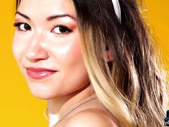 18 jahre, Asiatisch, Lingerie, Zierlich, Solo, Jungendliche (18+)