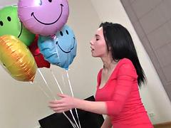 Tussi, Grosse titten, Schwarz, Braunhaarige, Schwarz, Fingern, Masturbation, Solo