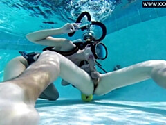 Hardcore, Hongaars, Klein, Biljart, Gezichtspunt, Openbaar, Tiener, Onderwater