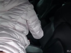 18 jahre, Leie, Braunhaarige, Spermaladung, Im freien, Pov, Öffentlich, Jungendliche (18+)