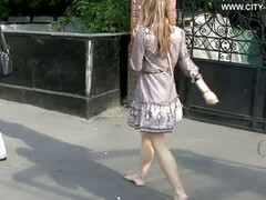 Toering, barefoot walk, public