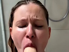 Grosse titten, Blondine, Blasen, Dildo, Masturbation, Dusche, Jungendliche (18+), Titten