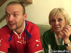 ブロンド, フェラチオ, エロ熟女, 熟年, 淫乱熟女, 母, 義母, 三人