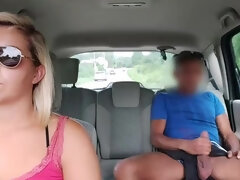 Leie, Grosser schwanz, Auto, Gehörnter ehemann, Frau, Handjob, Milf, Öffentlich