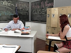 Sucer une bite, Collège université, Seins naturels, Chatte, Rousse roux, Jupe, Étudiant, Plan cul à trois