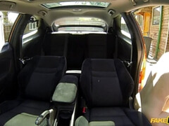 Amateur, Sucer une bite, Voiture, Tromperie, Couple, Branlette thaïlandaise, De plein air, Pov