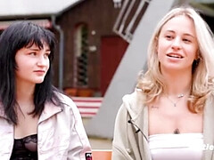 Любители, Блондинки, Пальцем, Еда, Немки, Готки, Секс без цензуры, Лесбиянка