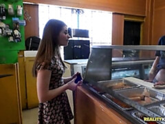 Blond, 1 man 2 vrouwen, Openbaar, Geschoren, Mager, Tiener, Trio, Tieten likken