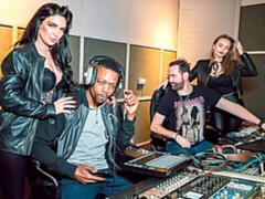 Большая жопа, Черные, Минет, Брюнетки, Пальцем, Ласковые ручки, Межрасовый секс, Милф