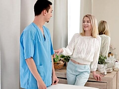 18 ans, Cul, Sucer une bite, Massage, Seins naturels, Maigrichonne, Adolescente, Nénés