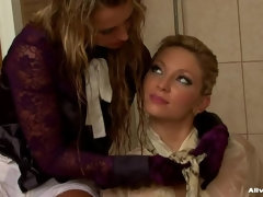 Rubia, Botas, Fetiche, Comida, Satén, Ducha, Tetas, Mojado
