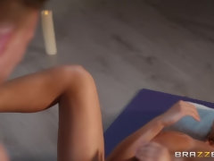 Cul, Gros seins, Brunette brune, Pieds, Huilée, Collant, Chatte, Tatouage