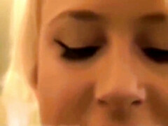 Grosse bite, Gros seins, Blonde, Sucer une bite, Éjaculation interne, Gorge profonde, Allemand, Nénés