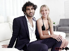 Grosse bite, Blonde, Sucer une bite, En levrette, Seins naturels, Chatte, Adolescente, Nénés