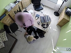 18 jahre, Vorstellungsgespräch, Blondine, Paar, Tschechisch, Lecken, Geld, Jungendliche (18+)