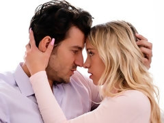 Kont, Blond, Pijpbeurt, Hondjeshouding, Handbeurt, Zoenen, Geschoren, Tieten likken