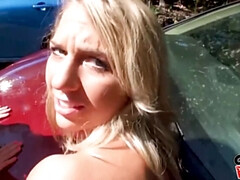 Leie, Braunhaarige, Auto, Piercing, Pov, Tätowierung, Flotter dreier, Titten