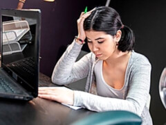 Blasen, Braunhaarige, Hundestellung, Behaart, Handjob, Jungendliche (18+), Titten