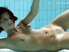 18, デカパイ, 女, フェティッシュ, 毛深い, Hd, アウトドア, 水中