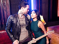 お尻, フェラチオ, 茶髪の, バック, 手コキする, 剃毛, ティーン, オッパイの