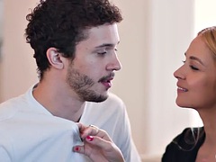 Asiático, Tetas grandes, Mamada, Sexo duro, Madres para coger, Tatuaje, Trio, Tetas