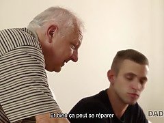 フェラチオ, チェコ, 爸, 指いじり, Hd, なめる, 熟年, 息子