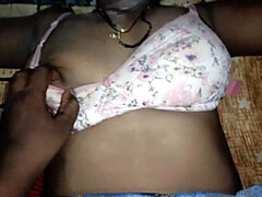 18, アジア人, 手コキする, 自家製, インド人, 乳首, オマンコ, 妻