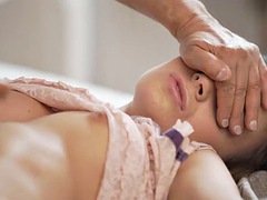 Grosser schwanz, Blasen, Braunhaarige, Europäisch, Hardcore, Rasiert, Jungendliche (18+), Titten