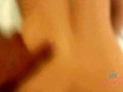 Amateur, Entre bastidores, Corrida, Hembra, Orgasmo, Pequeña, Afeitado, Tetas