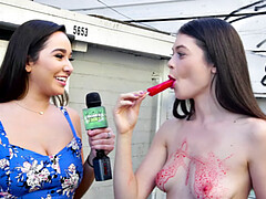 Américain, Noire, Sucer une bite, En levrette, Chatte, Maigrichonne, Tatouage, Adolescente