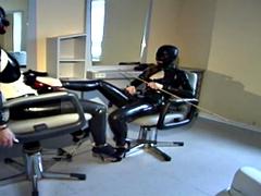 Fesselspiele, Dildo, Fingern, Hardcore, Latex, Milf, Nippel, Jungendliche (18+)