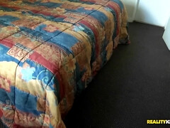 Arsch, Schlafzimmer, Braunhaarige, Spermaladung, Aufs gesicht abspritzen, Reif, Milf, Piercing