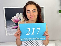 Grosser arsch, Grosser schwanz, Blasen, Hundestellung, Pov, Rotschopf, Jungendliche (18+), Titten
