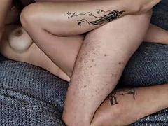 デカパイ, フェラチオ, 指いじり, 毛深い, ハードコア, Hd, オナニー, 淫乱熟女