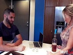 デカ尻, デカパイ, ブロンド, フェラチオ, 巨乳な, 馬乗り