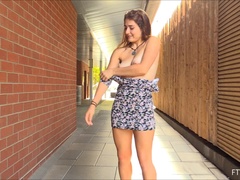 In den arsch, Nahaufnahme, Tanzen, Extrem, Masturbation, Orgasmus, Öffentlich, Spielzeuge