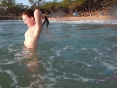 Amateur, Plage, Petite amie, De plein air, Petite femme, Pov, Public, Nénés