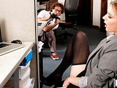 お尻, デカチン, バック, 自然山雀, オフィス, 赤毛, ショートヘア, オッパイの