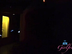 Sucer une bite, Petite amie, Branlette thaïlandaise, Pov