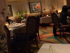 Salle de bains, Blonde, Sucer une bite, Robe, Masturbation, Rasée, Maigrichonne, Jarretelles