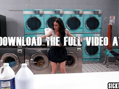 Grote lul, Diep in de keel, Seksspeelgoed, Hondjeshouding, Hardcore, Moeder die ik wil neuken, Openbaar, Tieten likken