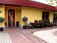 Leie, Grosse titten, Blasen, Hd, Nackt, Pool, Pov, Rau