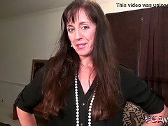 Cul, Brunette brune, Mamie, Masturbation, Mère que j'aimerais baiser, Maman, Chatte, Belle mère