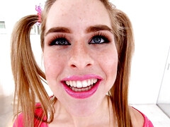 18 ans, Grosse bite, Sucer une bite, Mignonne, Hd, Énorme, Bite énorme, Adolescente