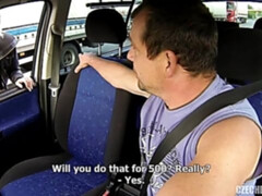 Culo grande, Rubia, Mamada, Coche, Pajear, Madres para coger, Al aire libre, Medias largas