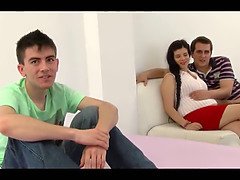 デカパイ, イく瞬間, Hd, 旦那, 3p男男女, オマンコ, スペイン人, 三人